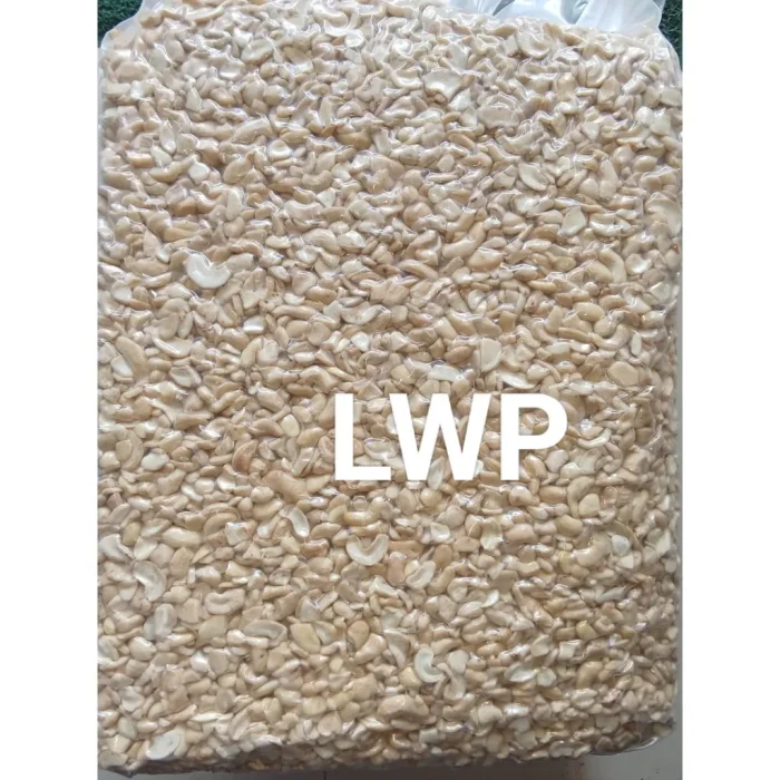 kacang mede belah mentah campur patahan premium lwp 3 3 11zon - Grosir Kacang Mede Bumbujangkep.com