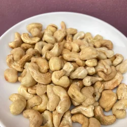 lbw kacang mede utuh grade b 1kg 1 - Grosir Kacang Mede Bumbujangkep.com
