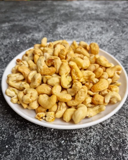 Kacang Mede/Mete Utuh Grade B Mentah 1KG (LBW)