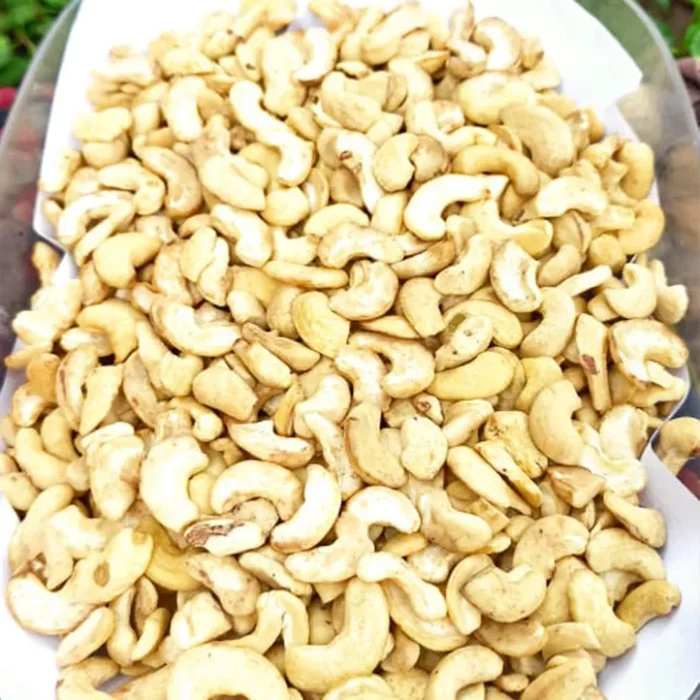 ws 2 kacang mede belah 2 mentah 1 - Grosir Kacang Mede Bumbujangkep.com