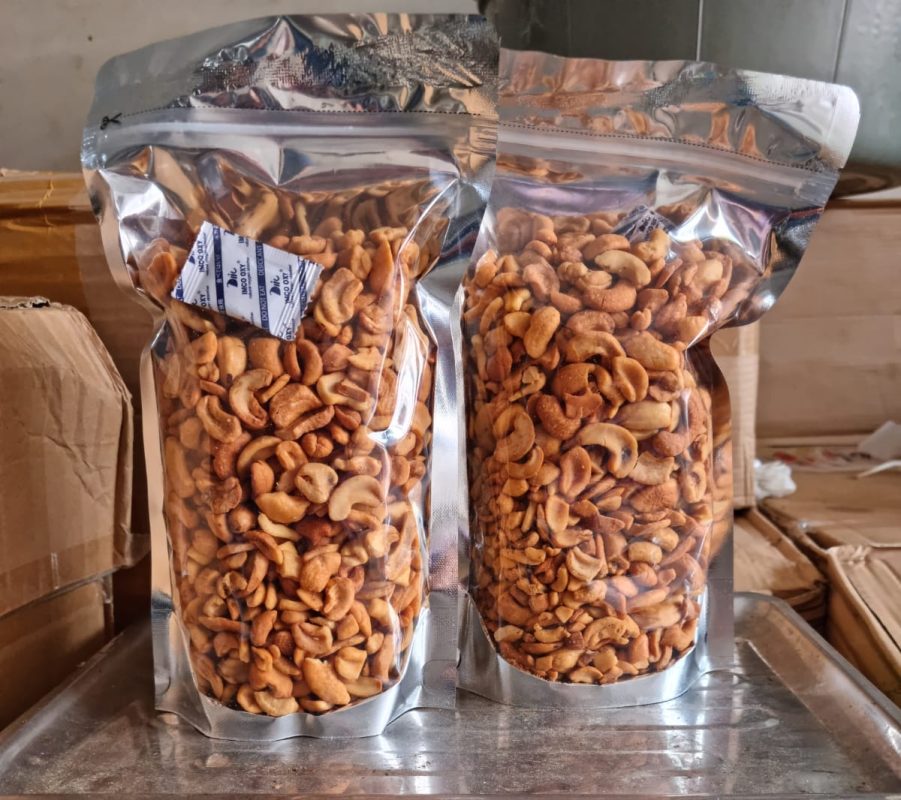 kacang mete jogja