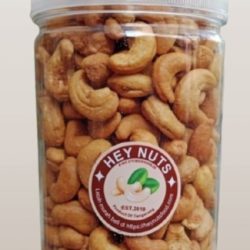 kacang mete sangat mudah ditemukan